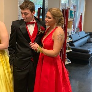 Meet your Posher, Kaelyn